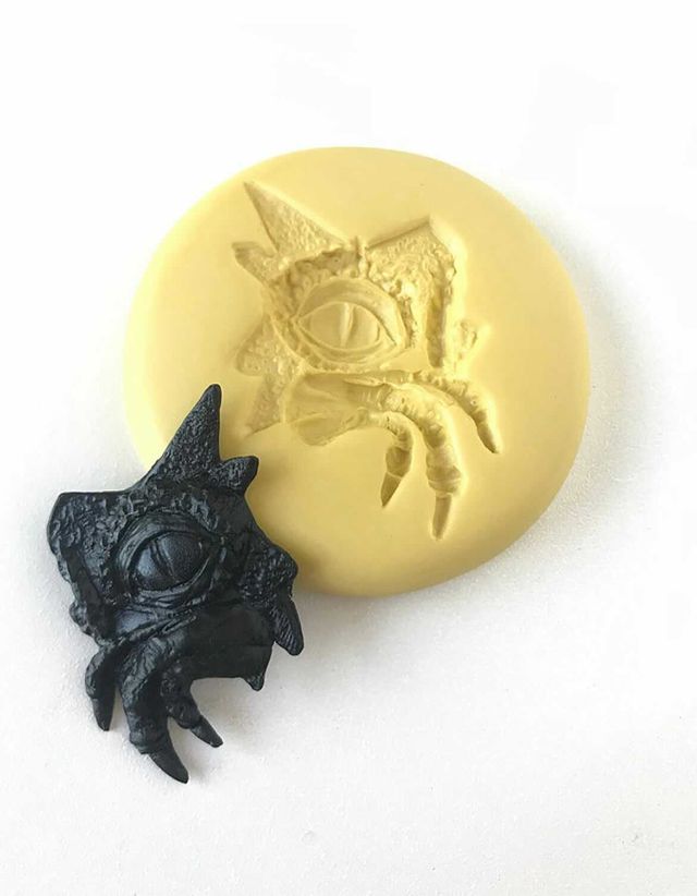Dinosaur Eye and Hand