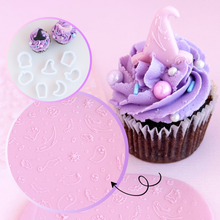 Load image into Gallery viewer, Halloween Bats and Boo Set with Cutters
