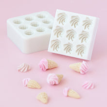 Load image into Gallery viewer, 3D Ice Cream Mold Set
