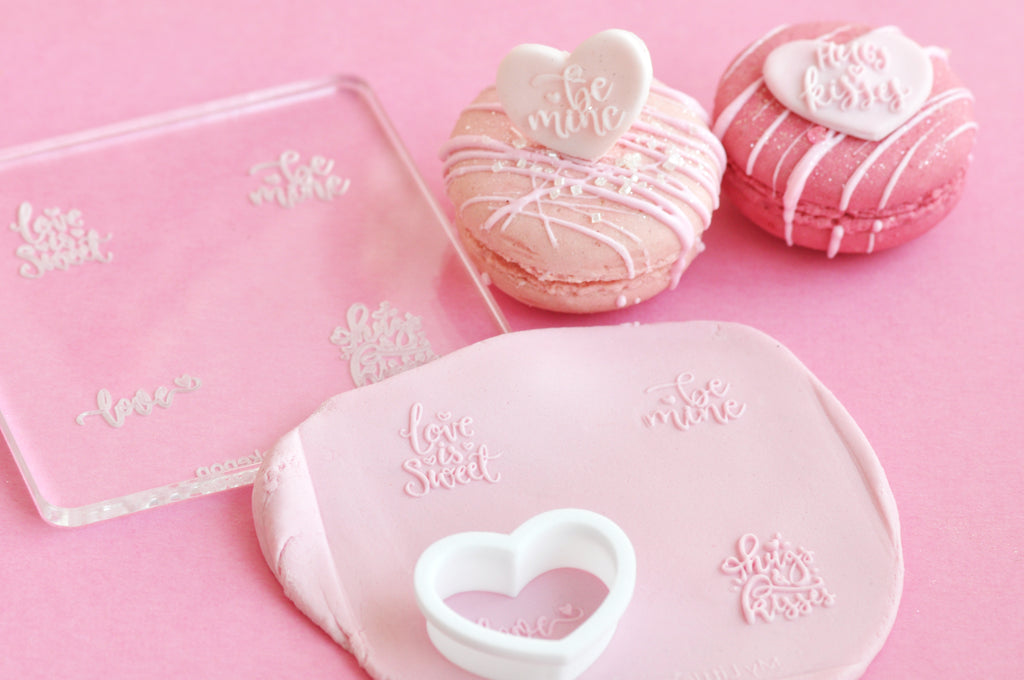 Script Conversation Pad with Heart Cutter (Style 2)