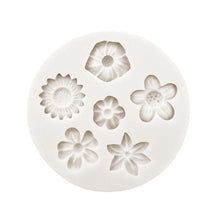 Load image into Gallery viewer, Floral Fondant Mold, Sty 1
