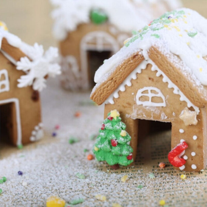 MINI MUG TOPPER GINGERBREAD HOUSE CUTTER SET(1 3/4" tall) (low inventory)